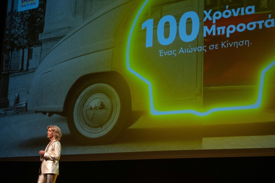 shell_100_χρόνια-κίρκη_καλαντζή-γενική_διευθύντρια_coral_shell_licensee_8b97fea45f61a642.jpg