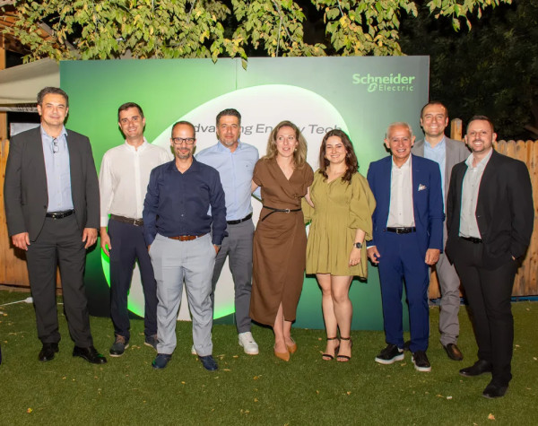 Schneider Electric: Το μέλλον της «πράσινης» Μέσης Τάσης στο Innovation Day με τίτλο Breathe Easy with AirSeT
