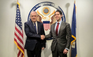 Τάκης Θεοδωρικάκος: Επιβεβαιώθηκε η βούληση των ΗΠΑ για νέα αναπτυξιακά projects στην Ελλάδα