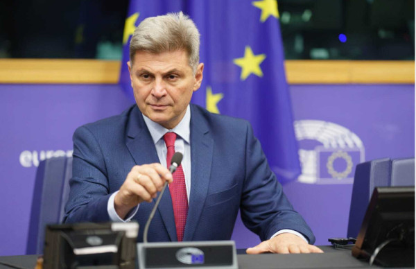 Παρέμβαση Ν.Φαραντούρη για τις σημερινές τουρκικές απειλές για το καλώδιο
