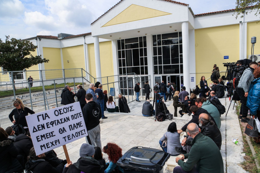 Γιάννης Τριήρης: Η δίκη για τα Τέμπη και η … δίκη της κυβέρνησης και των δικαστών από την κοινωνία