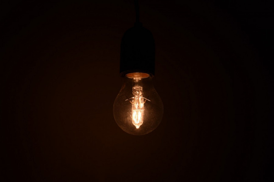 Ρήτρα αναπροσαρμογής: Σε ποιους δεν θα κόβεται το ρεύμα - Λίστα με τα ευάλωτα νοικοκυριά