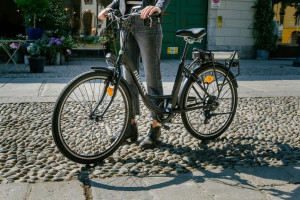 Άνετες καλοκαιρινές μετακινήσεις με τα νέα Nilox e-bikes!