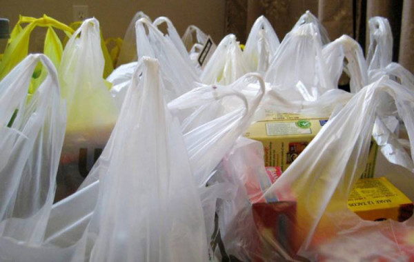 Στοιχεία για τη μείωση της Πλαστικής Σακούλας ζητούν με ερώτησή τους βουλευτές του ΣΥΡΙΖΑ