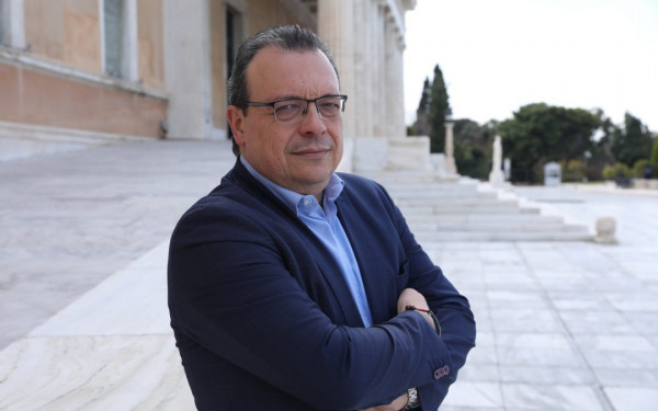 Σ. Φάμελλος: “Ο κύριος Χατζηδάκης επιβαρύνει την κοινωνία και την οικονομία εν μέσω πανδημίας και lock down”