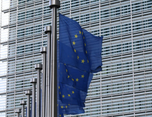 Η ΕΕ ενέκρινε το 13ο πακέτο κυρώσεων κατά της Ρωσίας