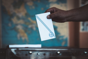 «Εμφύλιοι» για μια θέση στην Ευρωβουλή: «Ο αντίπαλός μας είναι και μέσα στα ψηφοδέλτιά μας»