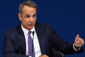 Διπλό μήνυμα Μητσοτάκη: Προειδοποίηση για την αγορά ρεύματος – Στήριξη στην πράσινη ενέργεια