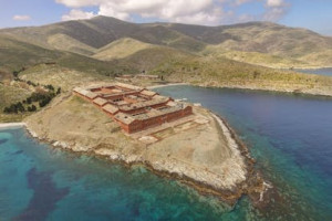 Σε 30 ημέρες από σήμερα η Γυάρος μένει χωρίς προστασία