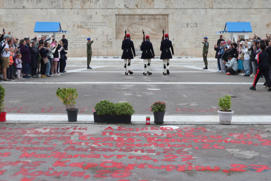 Γιάννης Τριήρης: Η γύμνια της κυβέρνησης και η … «λύση» της ποινικοποίησης