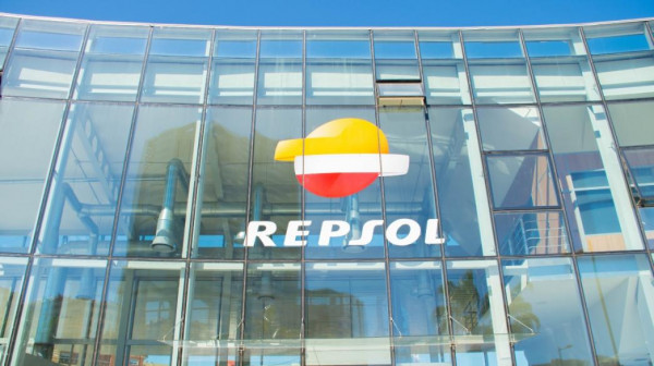 Repsol: Είσοδος στην αγορά φωτοβολταϊκών των ΗΠΑ με απόκτηση μεριδίου της Hecate Energy
