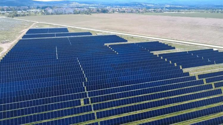ΔΕΗ: Προσθέτει φωτοβολταϊκό πάρκο 88 MW στο χαρτοφυλάκιο της Βουλγαρίας