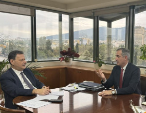 Συνάντηση συνεργασίας του Υφυπουργού Μακεδονίας και Θράκης με τον Υπουργό Περιβάλλοντος και Ενέργειας