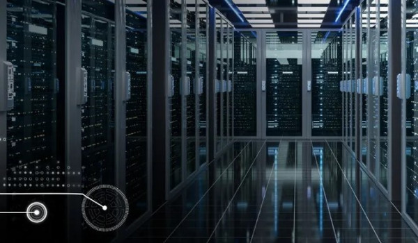 Η Schneider Electric παρουσιάζει πρωτοποριακή μελέτη αξιολόγησης του κινδύνου Arc Flash σε data centers 800 VDC