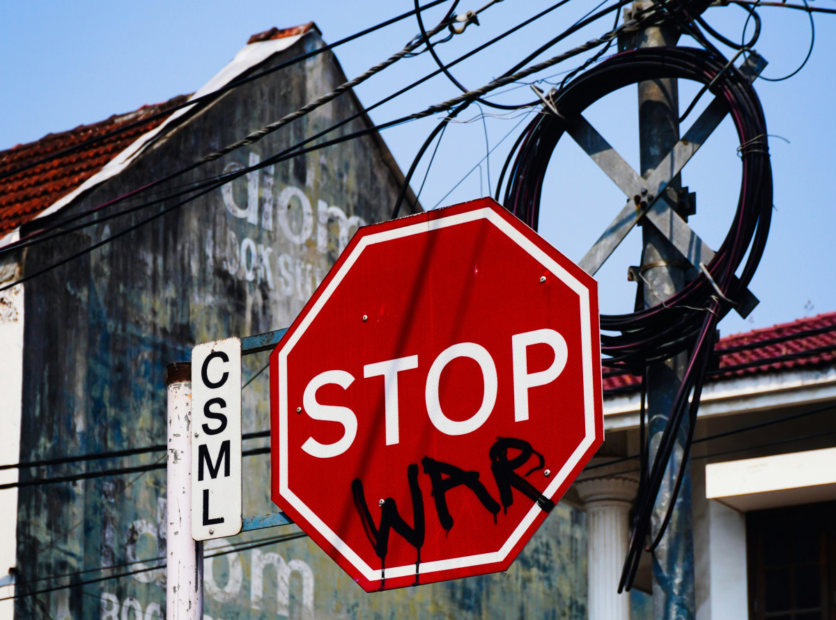 ΗΠΑ και Ιράν διεκδικούν τη «νίκη» αφού κήρυξαν κατάπαυση του πυρός για δυο εβδομάδες