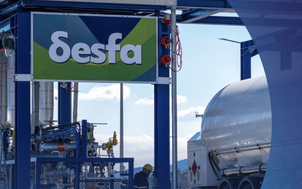 ΔΕΣΦΑ: Ολοκληρώθηκαν 1.000 φορτώσεις φορτηγών LNG στη Ρεβυθούσα