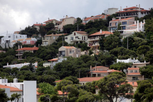 Αιφνιδιάζουν τα μέτρα υποχρεωτικής πυροπροστασίας-Τι πρέπει να κάνουν οι ιδιοκτήτες ακινήτων σε δάση και αστικά πάρκα