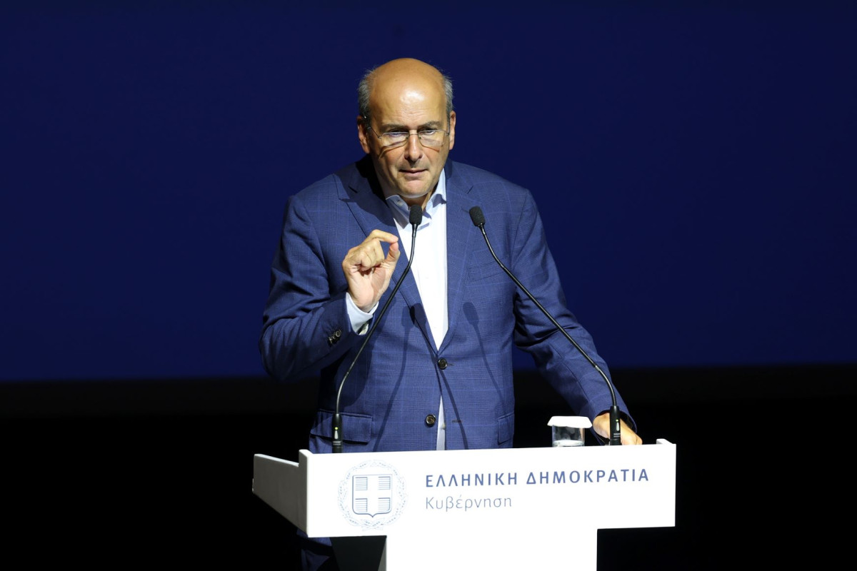 Κ. Χατζηδάκης: Δεν έτυχε… Πέτυχε! Νέο «Εξοικονομώ», το μεγαλύτερο μέχρι σήμερα πρόγραμμα, για 62.000 κατοικίες και 10.000 πολύ μικρές επιχειρήσεις