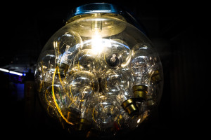 Green Tank: Γιατί η ελληνική αγορά ηλεκτρισμού παραμένει ακριβή;