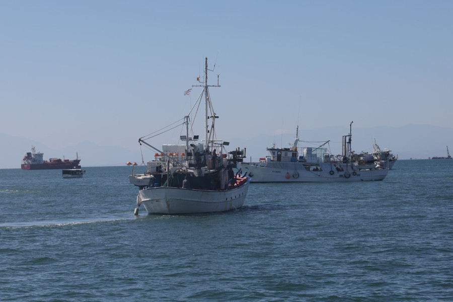 Διπλασιάζεται η επιδότηση αλιευτικού πετρελαίου - Έως 32 λεπτά ανά λίγο για την περίοδο Απριλίου - Αυγούστου