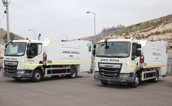 Με νέα ηλεκτροκίνητα οχήματα ενισχύει ο Δήμος Πειραιά τον τομέα Καθαριότητας και άλλες νευραλγικές υπηρεσίες