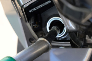 Καύσιμα: Λιγότερες «πειραγμένες» αντλίες, αλλά εύθραυστη η αποκλιμάκωση των τιμών