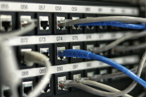 Data centers: Στενεύει ο ηλεκτρικός χώρος στην Αττική- Πού μπορούν να κατευθυνθούν οι νέες επενδύσεις