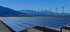 Ρεκόρ χαμηλότερης προσφοράς για έργο ηλιακής και αιολικής ενέργειας στη Χιλή