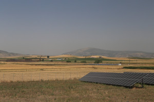 Σχέδιο για αγροτικά φωτοβολταϊκά σε ανεκμετάλλευτες εκτάσεις