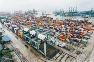 Μείωση κατά 1,3% του παγκόσμιου εμπορίου εξαιτίας των επιθέσεων στην Ερυθρά Θάλασσα