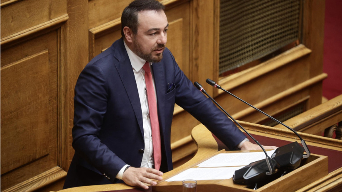 Φρ. Παρασύρης: Πώς δικαιολογούνται 3.000 τόνοι αποβλήτων την ημέρα με μόλις 5,8% κυκλοφοριακή επιβάρυνση;