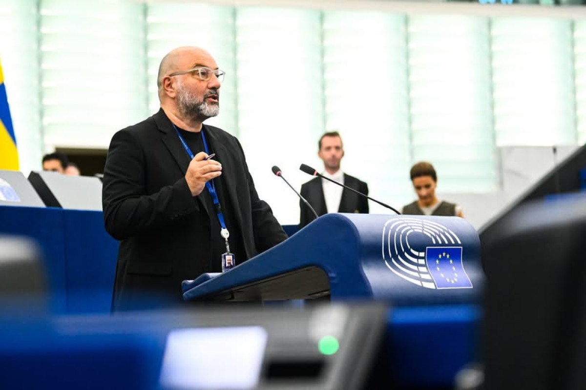 Σάκης Αρναούτογλου: Η Κυβέρνηση εξήγγειλε επίδομα ενοικίου – γιατί εξαφανίστηκε από το τελικό Κοινωνικό Κλιματικό Σχέδιο;