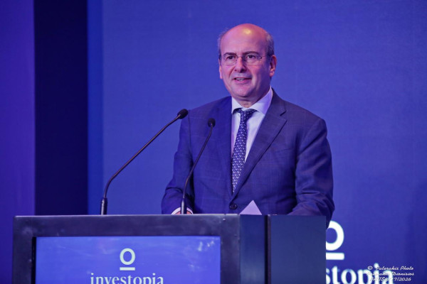 Κ. Χατζηδάκης: Συνεργασία με ΗΑΕ στην ενέργεια, το εμπόριο, την τεχνητή νοημοσύνη