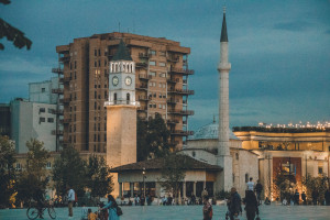 ΕΕ και Δυτικά Βαλκάνια συζητούν στα Τίρανα το μέλλον της σχέσης τους