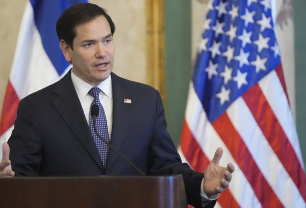 Μ. Ρούμπιο: «Οικονομικό πυρηνικό όπλο» ο αποκλεισμός των Στενών του Ορμούζ