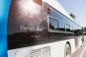 Ηλεκτροκίνητα λεωφορεία ζήτησε ο περιφερειάρχης Πελοποννήσου από τον γγ του υπουργείου Μεταφορών
