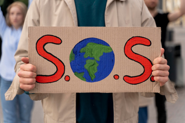 COP26: «Αρκετά με το μπλα μπλα», οι νέοι βγαίνουν στους δρόμους της Γλασκώβης για το κλίμα