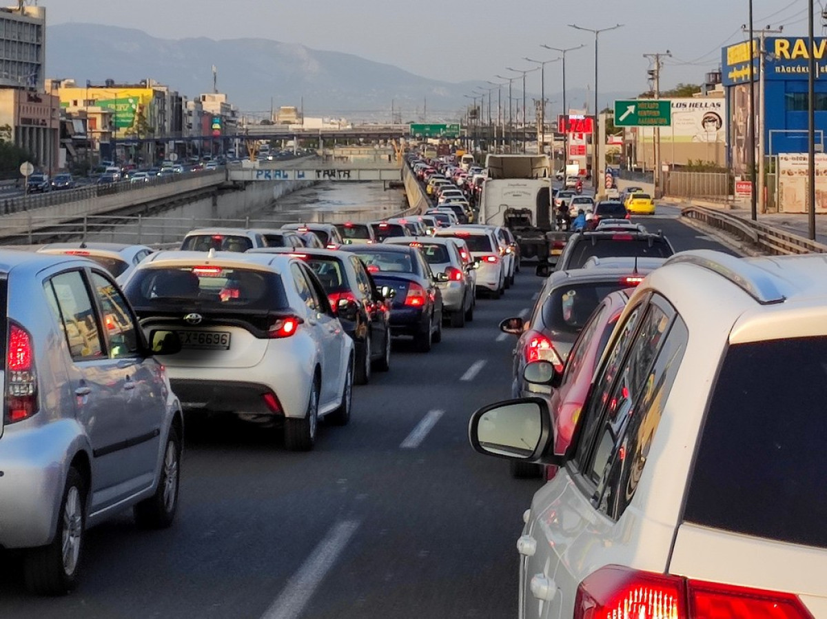 Πόσα πρέπει να ξοδέψουν τα νοικοκυριά για να επιτευχθούν οι στόχοι της ενεργειακής μετάβασης