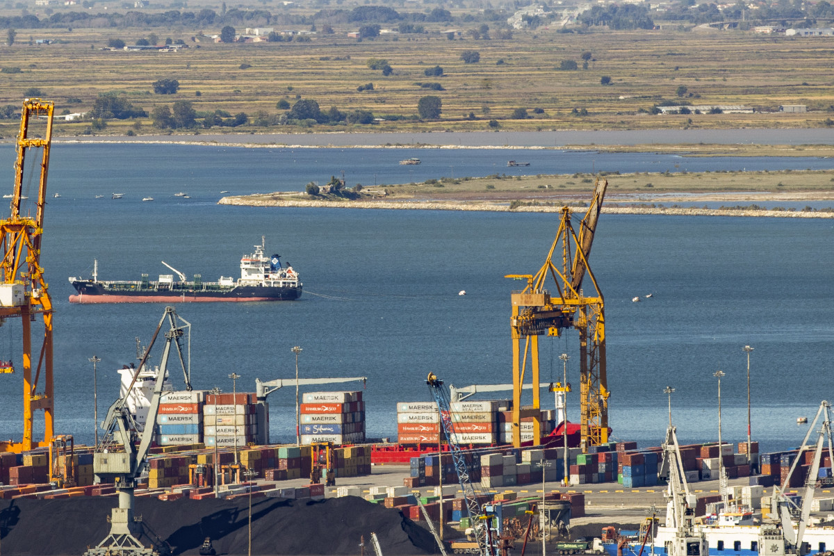 Θεσσαλονίκη: Θαλάσσια ρύπανση από υπερχείλιση δεξαμενής πετρελαίου