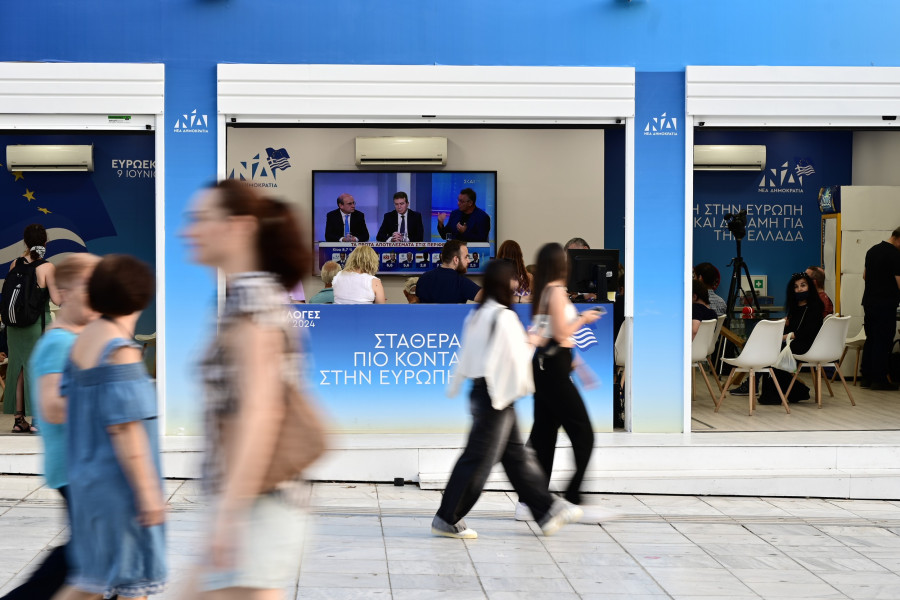 Γιάννης Τριήρης: Σαν την καμήλα που δεν βλέπει την καμπούρα της