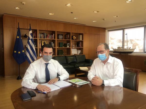 Συνάντηση του περιφερειάρχη Πελοποννήσου Π. Νίκα με τον υπουργό Περιβάλλοντος και Ενέργειας Κώστα Σκρέκα