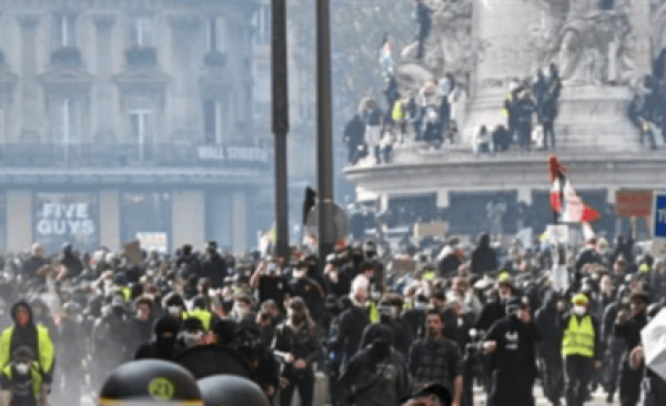 Γιαννης Τριηρης: Η καταδίκη της βίας δεν σημαίνει αποδοχή της κοινωνικής αδικίας