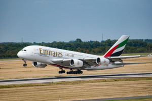 Emirates: Δοκιμαστική πτήση – ορόσημο με 100% βιώσιμο αεροπορικό καύσιμο (SAF)
