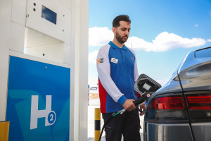 Το πρώτο πρατήριο Υδρογόνου της AVIN ξεκινά τη λειτουργία του στους Αγίους Θεοδώρους