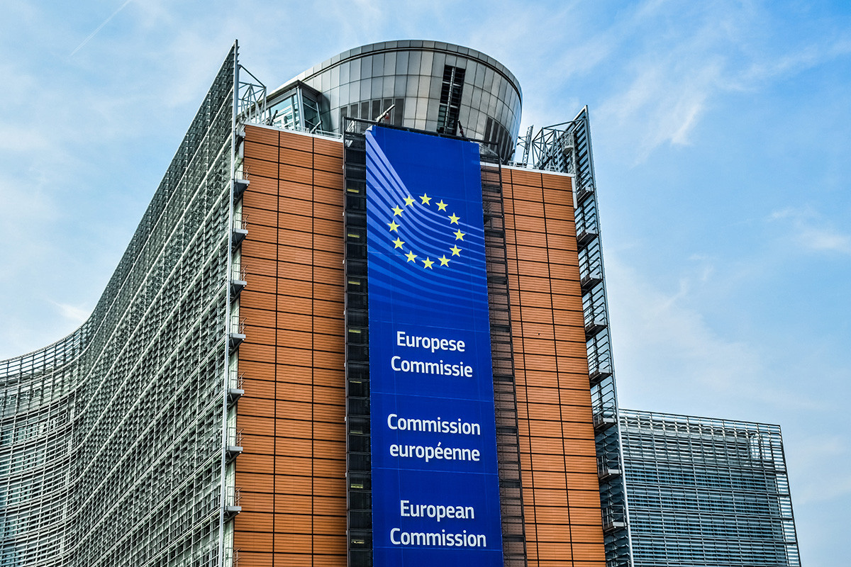 Bloomberg: Σχέδιο-σταθμός της ΕΕ για "γιγάντια" έκδοση ευρωομολόγου για ενέργεια και άμυνα