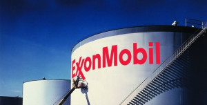 Οι μεγάλες πετρελαϊκές εταιρείες Exxon και Chevron στρέφουν την προσοχή τους στην Αμερική