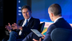 Energy Transition Summit: Η μετάβαση στις ΑΠΕ συμβαίνει, το θέμα είναι ποιος θα κινηθεί πιο γρήγορα σε αυτή την κατεύθυνση