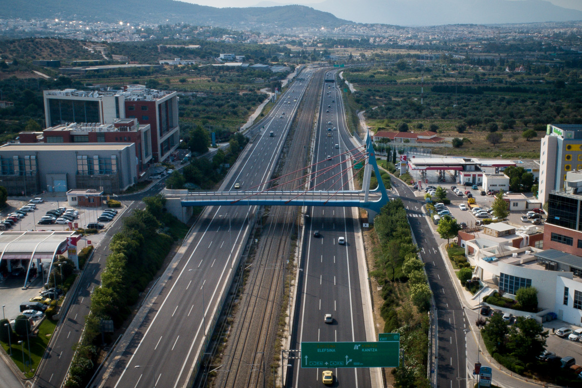 Ολοκληρώθηκε η συμφωνία ΓΕΚ ΤΕΡΝΑ - Latsco Family Office για το 10% στην Αττική Οδό