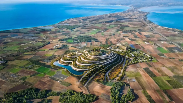 AKTOR και ONYX Τουριστική υπέγραψαν Μνημόνιο Συνεργασίας για το νέο αγροτουριστικό χωριό της Χαλκιδικής