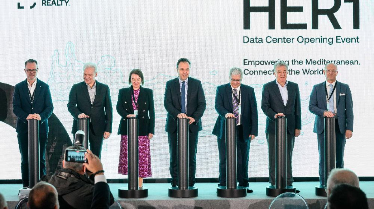 Η Digital Realty και η Schneider Electric εγκαινιάζουν τη νέα Ψηφιακή Πύλη HER1 για τη Νότια Ευρώπη